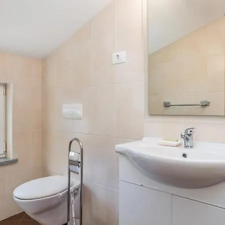 Franelli Apartment